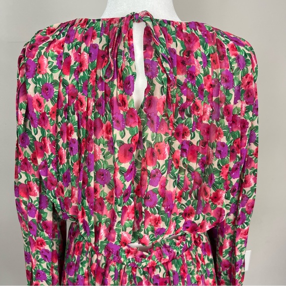 ENDLESS ROSE FLORAL PLEATED MINI SKIRT AND BUBBLE TOP SET SIZE MEDIUM - Picture 14 of 16